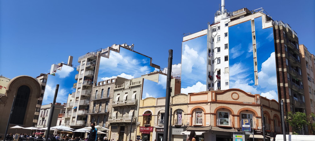Exemple  de Plaça Corsini, part dreta.